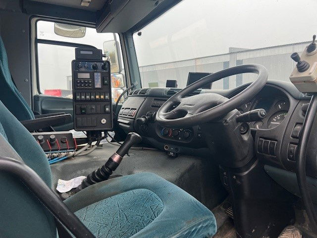 DAF 65 FA65.180 CF - Σάρωθρο δρόμων: φωτογραφία 5 DAF 65 FA65.180 CF - Σάρωθρο δρόμων: φωτογραφία 5