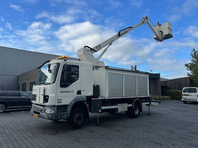 DAF LF 220 FA45.220 LF Taurus T300-16H - Φορτηγό με εναέρια πλατφόρμα: φωτογραφία 1 DAF LF 220 FA45.220 LF Taurus T300-16H - Φορτηγό με εναέρια πλατφόρμα: φωτογραφία 1