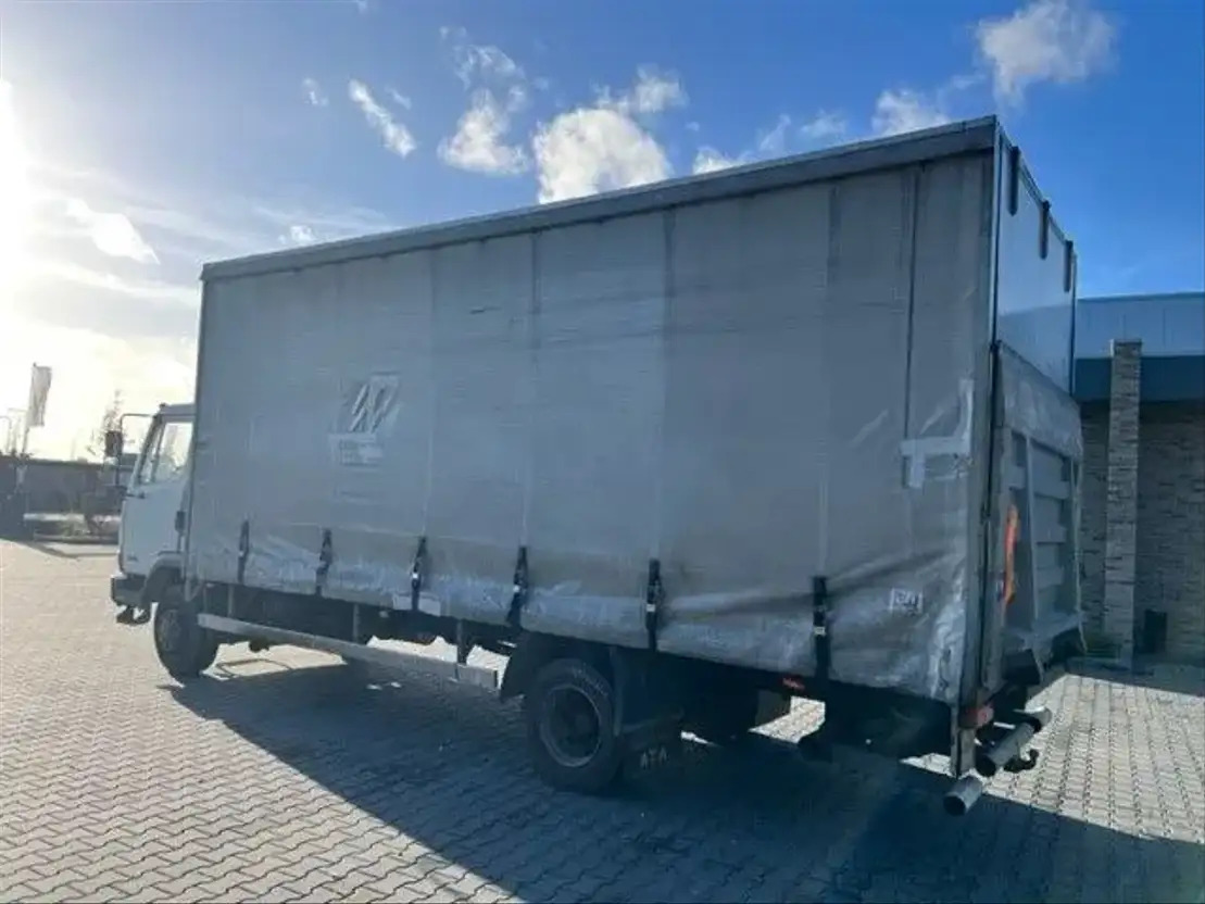 DAF LF 45.160 FA45.160 - Φορτηγό μουσαμάς: φωτογραφία 4 DAF LF 45.160 FA45.160 - Φορτηγό μουσαμάς: φωτογραφία 4