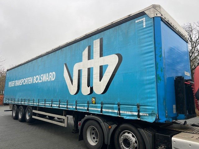 Kögel 24 - Επικαθήμενο κουρτίνα: φωτογραφία 4 Kögel 24 - Επικαθήμενο κουρτίνα: φωτογραφία 4