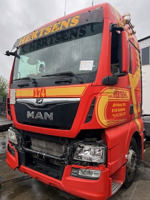 MAN TGX 18.470 TGX 470 Engine Problem FOR Parts - Τράκτορας: φωτογραφία 1 MAN TGX 18.470 TGX 470 Engine Problem FOR Parts - Τράκτορας: φωτογραφία 1