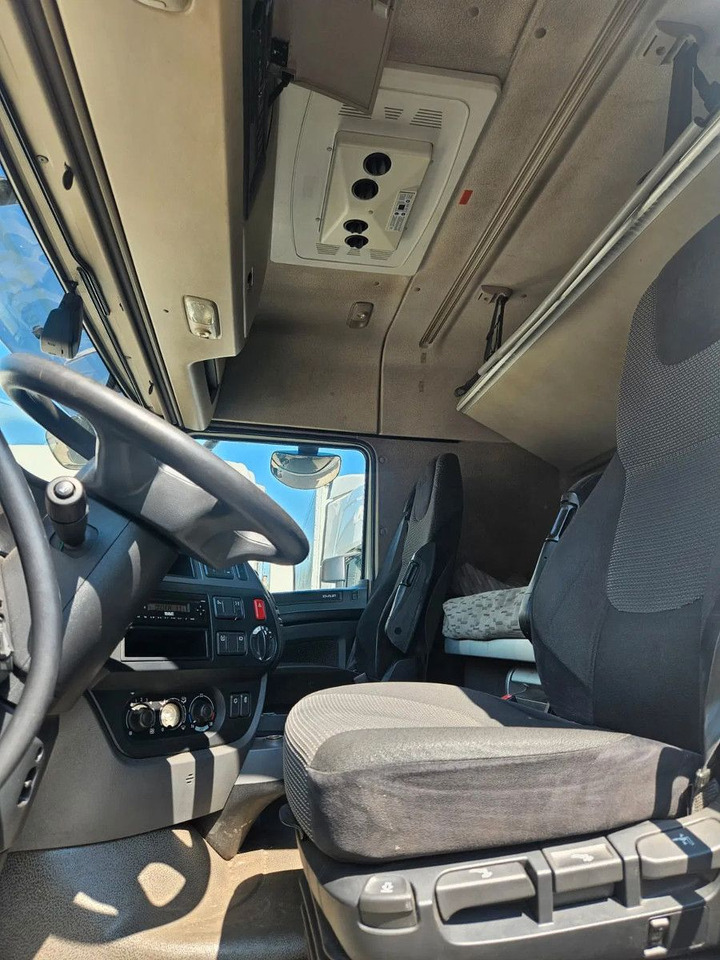 DAF XF 460 Mega Standklima Space Cab - Τράκτορας: φωτογραφία 5 DAF XF 460 Mega Standklima Space Cab - Τράκτορας: φωτογραφία 5
