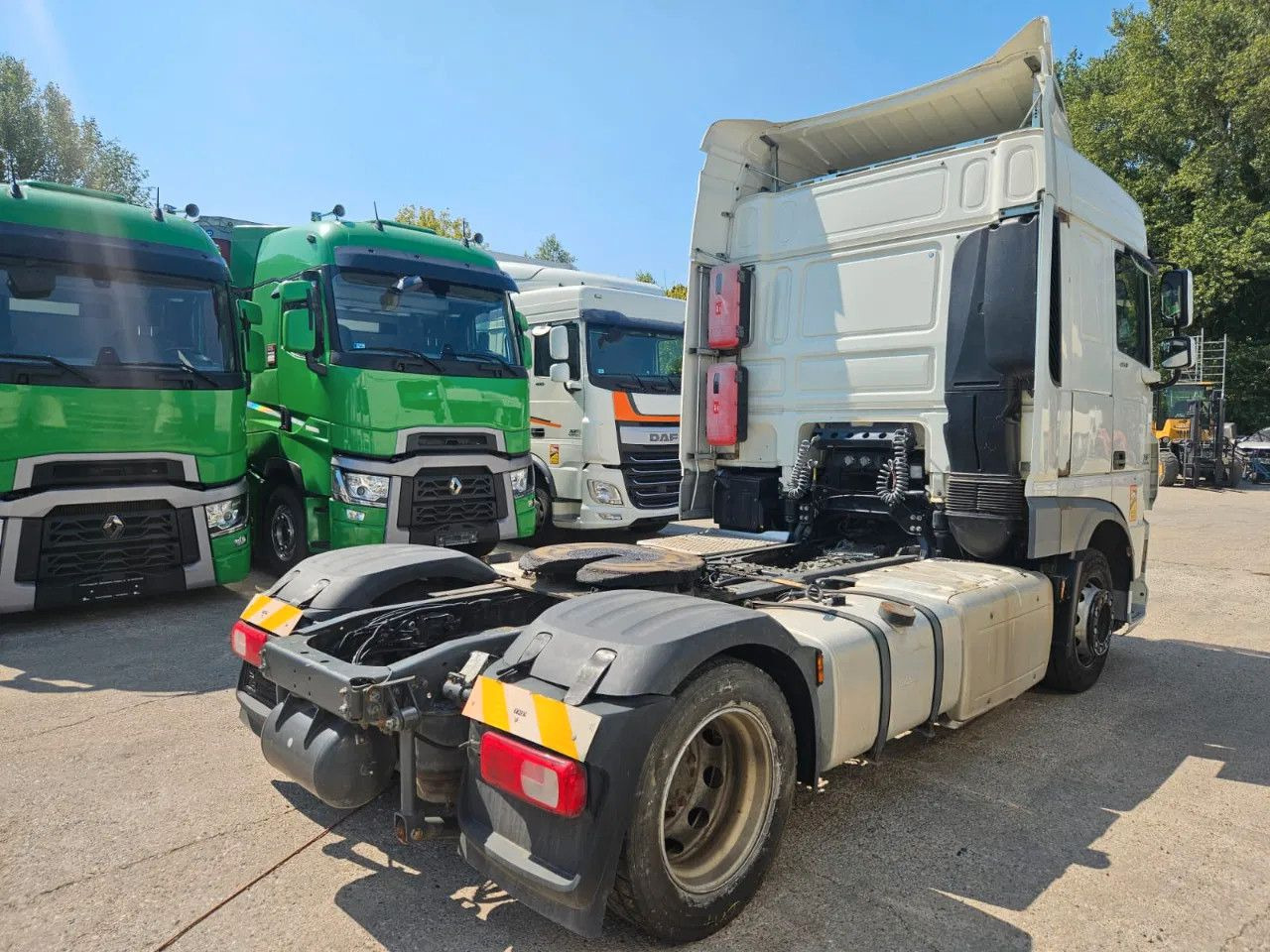 DAF XF 460 Mega Standklima Space Cab - Τράκτορας: φωτογραφία 4 DAF XF 460 Mega Standklima Space Cab - Τράκτορας: φωτογραφία 4