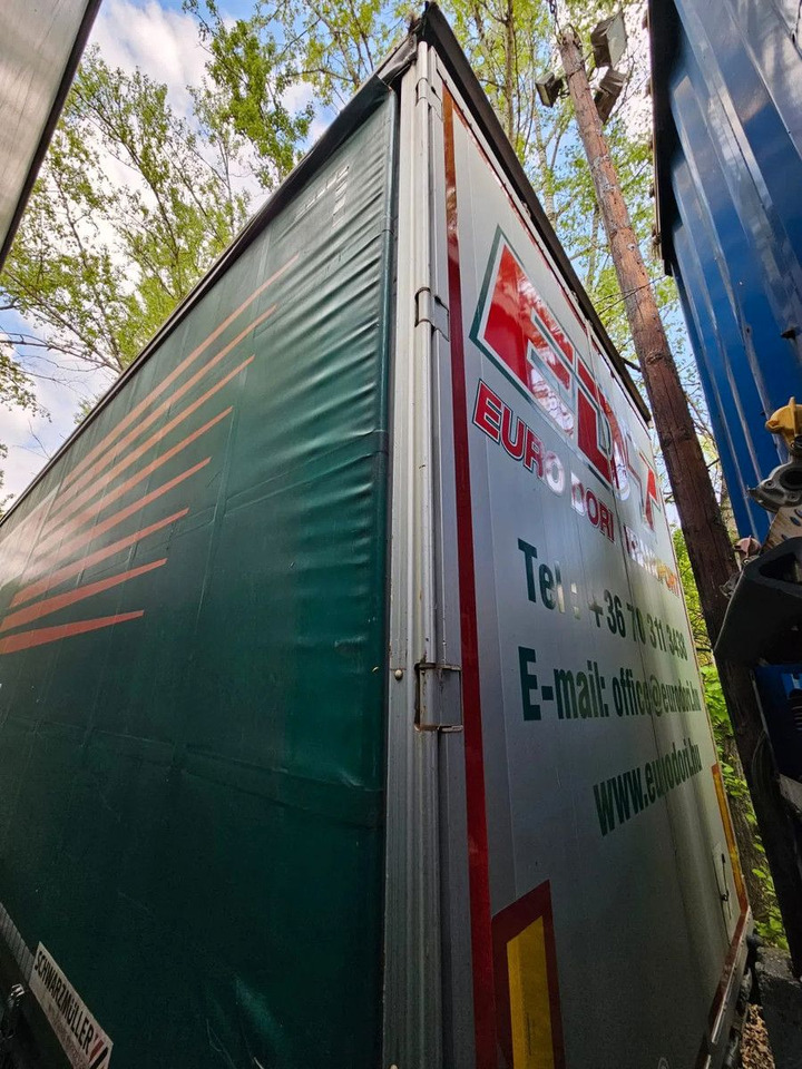 Schwarzmüller S1 J-seria, 2 units, Lifting Axle - Επικαθήμενο κουρτίνα: φωτογραφία 5 Schwarzmüller S1 J-seria, 2 units, Lifting Axle - Επικαθήμενο κουρτίνα: φωτογραφία 5