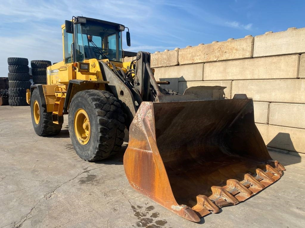 Volvo L 120 C - Ελαστιχοφόρος φορτωτής: φωτογραφία 4 Volvo L 120 C - Ελαστιχοφόρος φορτωτής: φωτογραφία 4