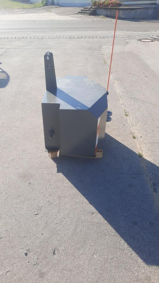 Frontgewicht Heckgewicht 300 - 1200kg Traktor Gewicht Schlepper - Αντίβαρο: φωτογραφία 4 Frontgewicht Heckgewicht 300 - 1200kg Traktor Gewicht Schlepper - Αντίβαρο: φωτογραφία 4