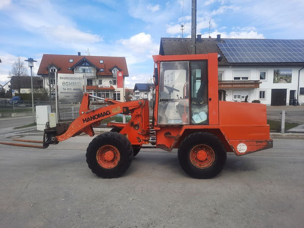 Hanomag 15 F - Ελαστιχοφόρος φορτωτής: φωτογραφία 1 Hanomag 15 F - Ελαστιχοφόρος φορτωτής: φωτογραφία 1