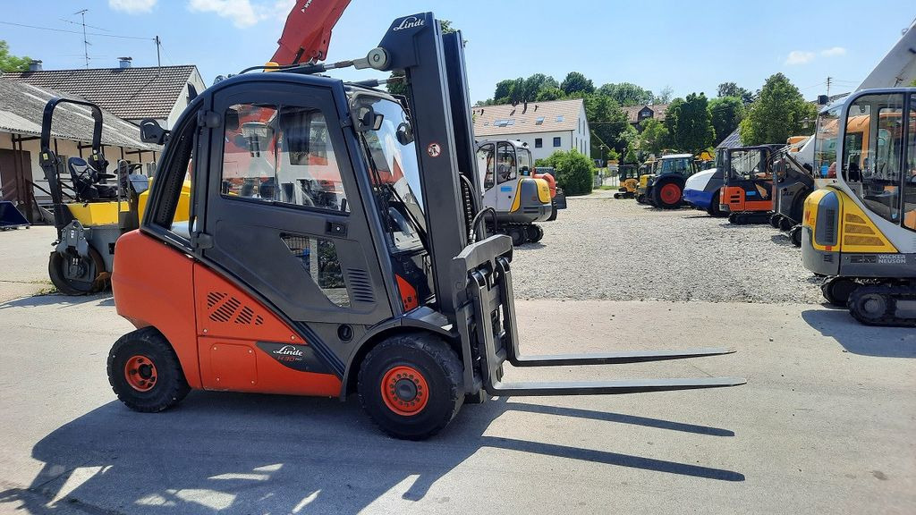 Linde H30D Triplex sehr schön - Πετρελαιοκίνητο περονοφόρο: φωτογραφία 4 Linde H30D Triplex sehr schön - Πετρελαιοκίνητο περονοφόρο: φωτογραφία 4