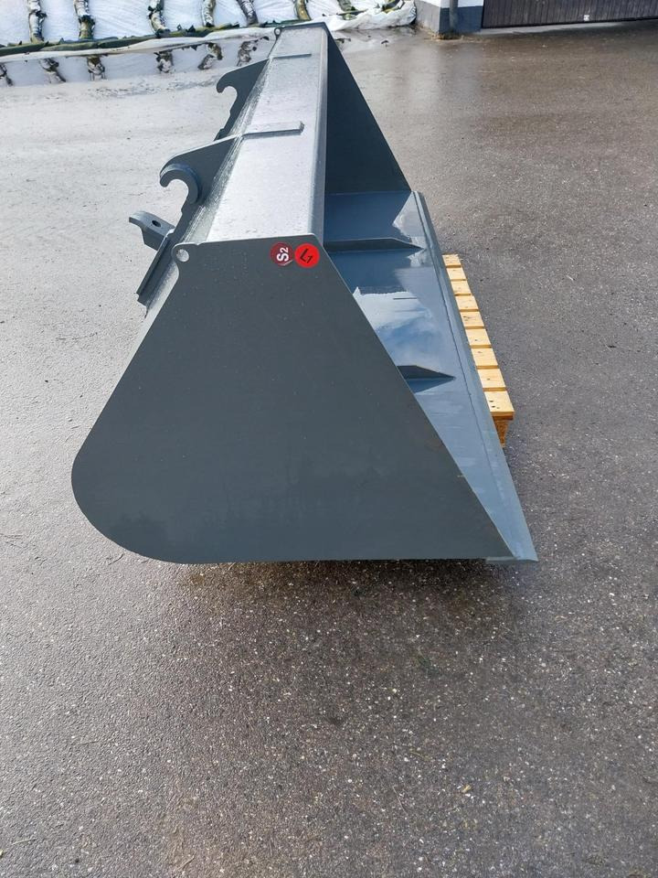 Merlo Schaufel 2,5m Teleskoplader Radlader Volumen - Κουβάς για φορτωτή: φωτογραφία 4 Merlo Schaufel 2,5m Teleskoplader Radlader Volumen - Κουβάς για φορτωτή: φωτογραφία 4