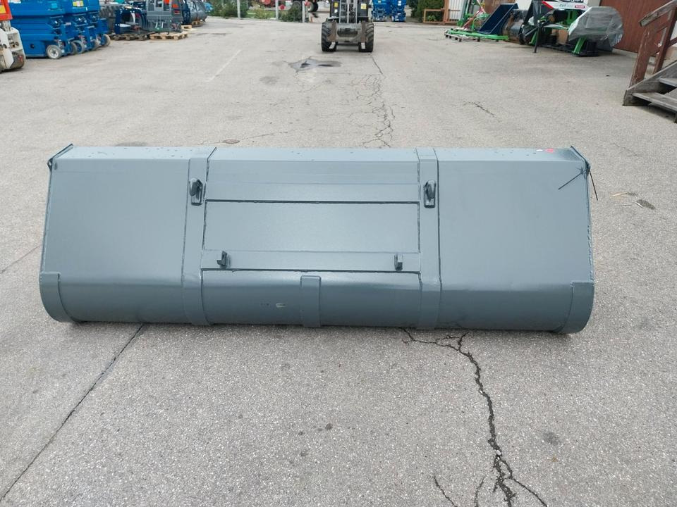 Schaufel 2,4m Euro Volumen Schlepper Frontladerschaufel Fendt - Κουβάς για φορτωτή: φωτογραφία 4 Schaufel 2,4m Euro Volumen Schlepper Frontladerschaufel Fendt - Κουβάς για φορτωτή: φωτογραφία 4