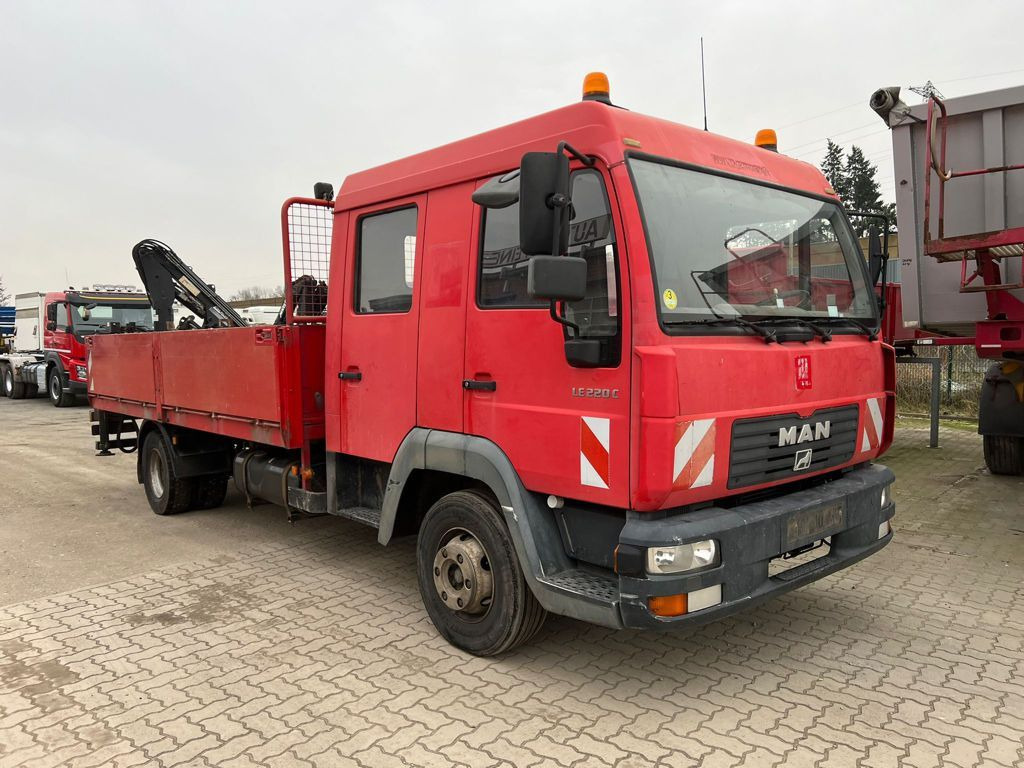 MAN LE 12.225 LC Pritsche Heckkran 6 Zylinder Doka T - Φορτηγό με ανοιχτή καρότσα, Φορτηγό με γερανό: φωτογραφία 2 MAN LE 12.225 LC Pritsche Heckkran 6 Zylinder Doka T - Φορτηγό με ανοιχτή καρότσα, Φορτηγό με γερανό: φωτογραφία 2