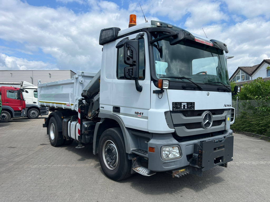 MERCEDES-BENZ Actros 1841 K 2-Achs Kipper Kran Funk 2xhydr+Greifer - Φορτηγό ανατρεπόμενο, Φορτηγό με γερανό: φωτογραφία 5 MERCEDES-BENZ Actros 1841 K 2-Achs Kipper Kran Funk 2xhydr+Greifer - Φορτηγό ανατρεπόμενο, Φορτηγό με γερανό: φωτογραφία 5