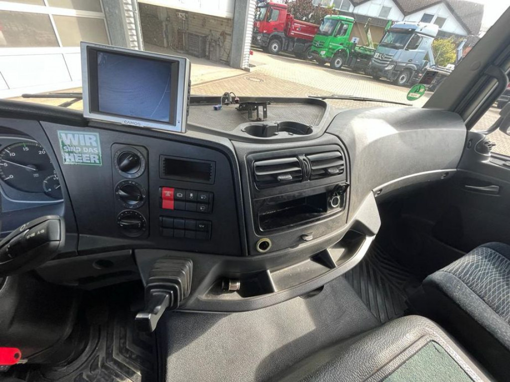 Επαγγελματικό αυτοκίνητο κόφα MERCEDES-BENZ Atego 818 L Möbelkoffer LBW Möbelkoffer gr.Fhs+Sitzreihe: φωτογραφία 12