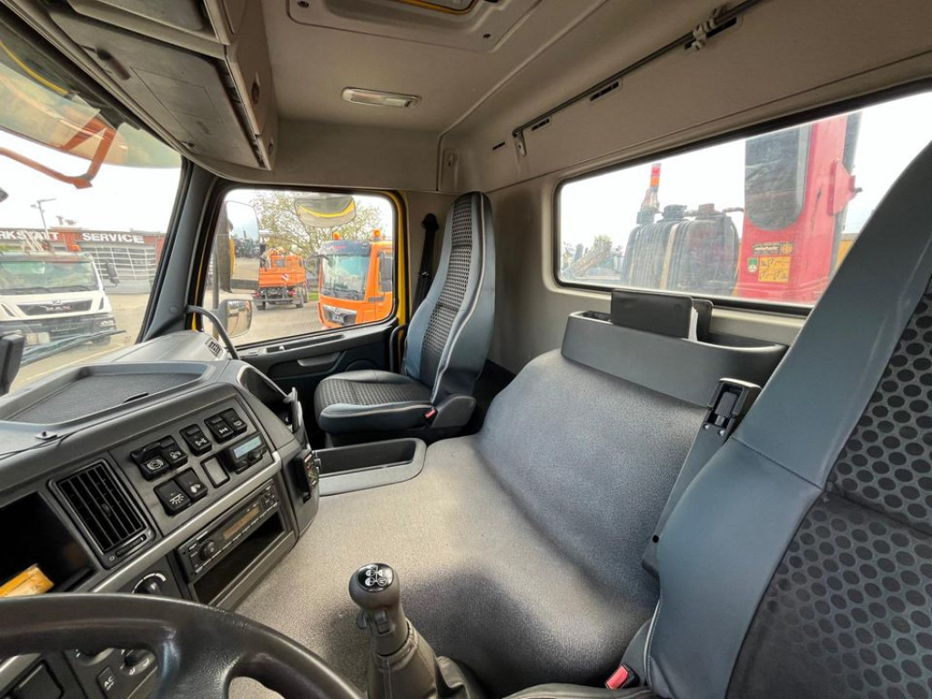 VOLVO (S) Truck FM 330 4x4 Pritsche Kran Singelreifen Funkfernbedienung - Φορτηγό με ανοιχτή καρότσα, Φορτηγό με γερανό: φωτογραφία 2 VOLVO (S) Truck FM 330 4x4 Pritsche Kran Singelreifen Funkfernbedienung - Φορτηγό με ανοιχτή καρότσα, Φορτηγό με γερανό: φωτογραφία 2