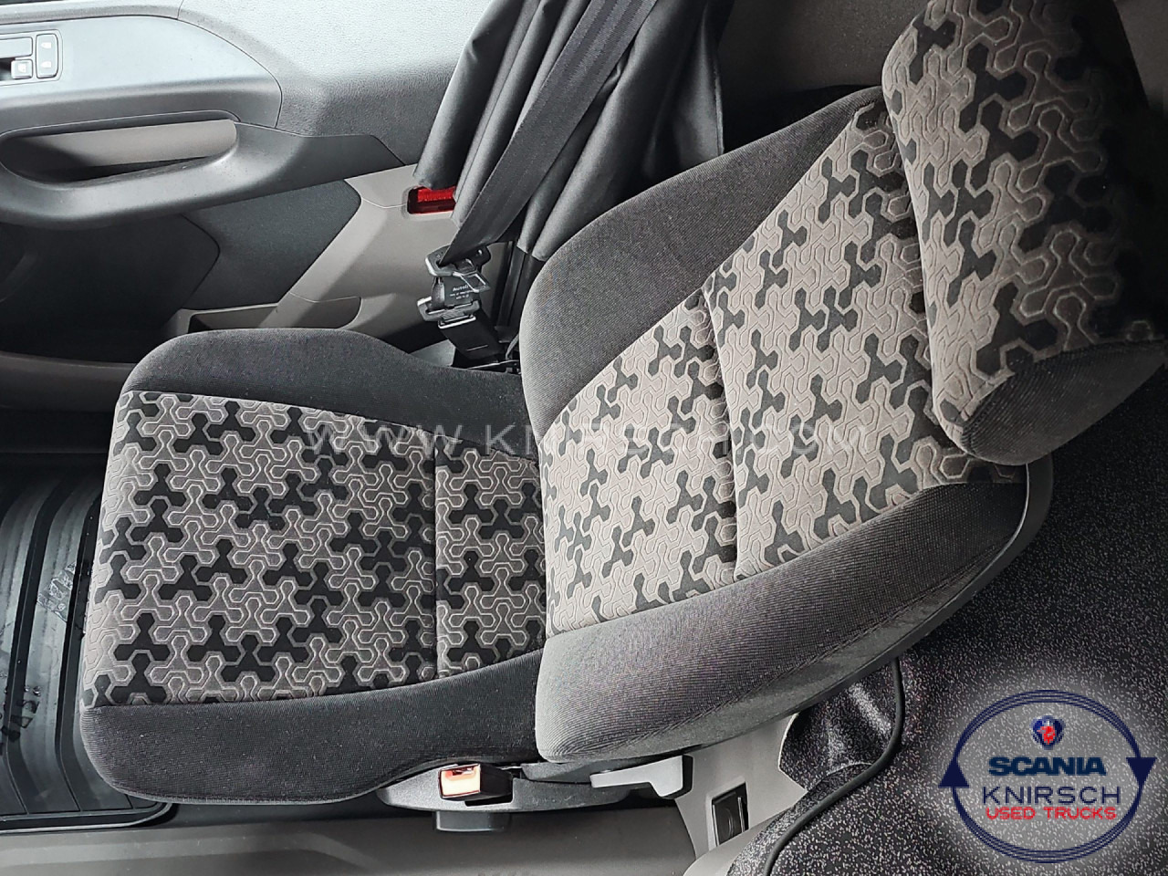 SCANIA R 450 A4x2LA / LED / Sideskirts / ADR AT - Τράκτορας: φωτογραφία 5 SCANIA R 450 A4x2LA / LED / Sideskirts / ADR AT - Τράκτορας: φωτογραφία 5