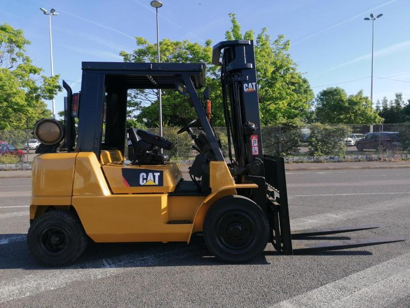 Caterpillar GP40KL - Υγραεριοκίνητο περονοφόρο: φωτογραφία 3 Caterpillar GP40KL - Υγραεριοκίνητο περονοφόρο: φωτογραφία 3