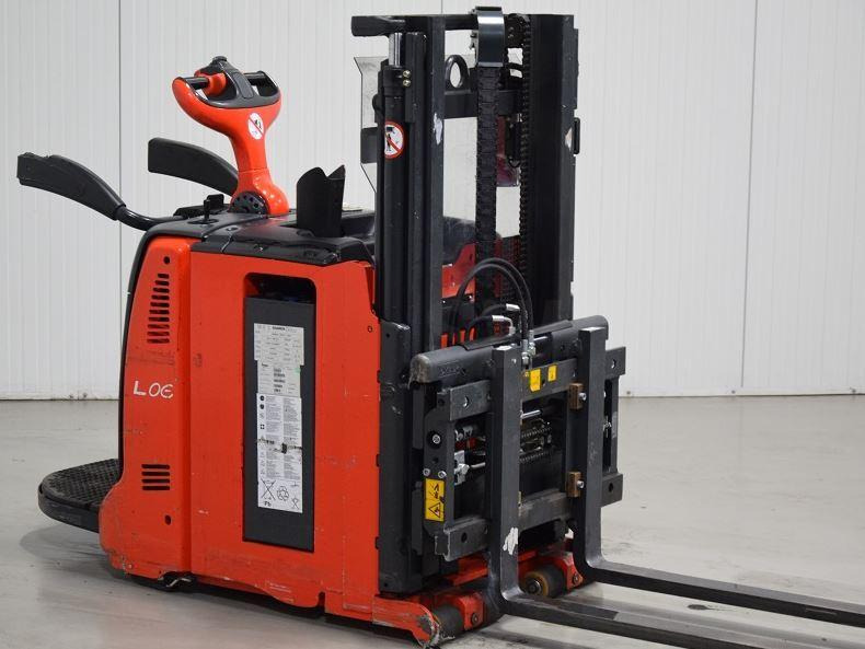 Linde L06ac - Μηχάνημα στοίβαξης: φωτογραφία 2 Linde L06ac - Μηχάνημα στοίβαξης: φωτογραφία 2