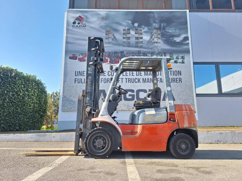 Toyota 6-7fdf25 - Πετρελαιοκίνητο περονοφόρο: φωτογραφία 2 Toyota 6-7fdf25 - Πετρελαιοκίνητο περονοφόρο: φωτογραφία 2