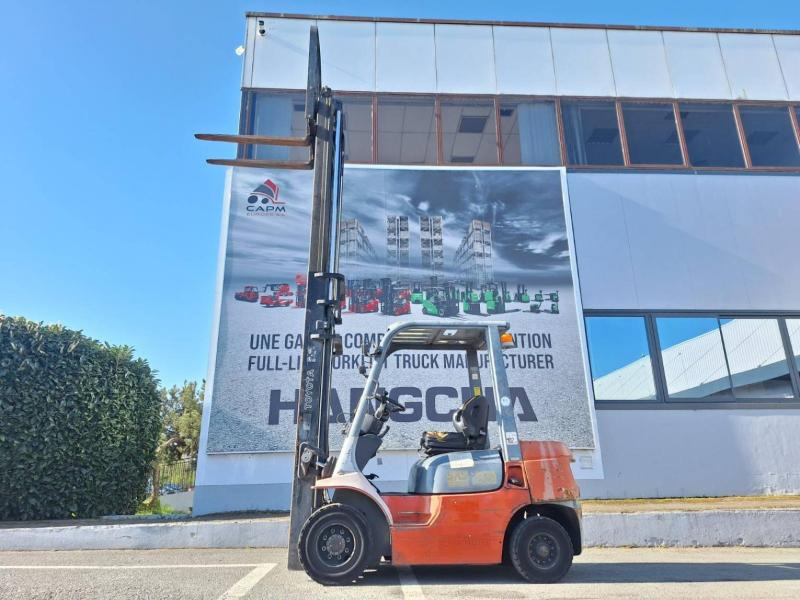 Πετρελαιοκίνητο περονοφόρο Toyota 6-7fdf25: φωτογραφία 6 Πετρελαιοκίνητο περονοφόρο Toyota 6-7fdf25: φωτογραφία 6