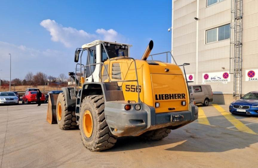Liebherr 556 - Ελαστιχοφόρος φορτωτής: φωτογραφία 2 Liebherr 556 - Ελαστιχοφόρος φορτωτής: φωτογραφία 2