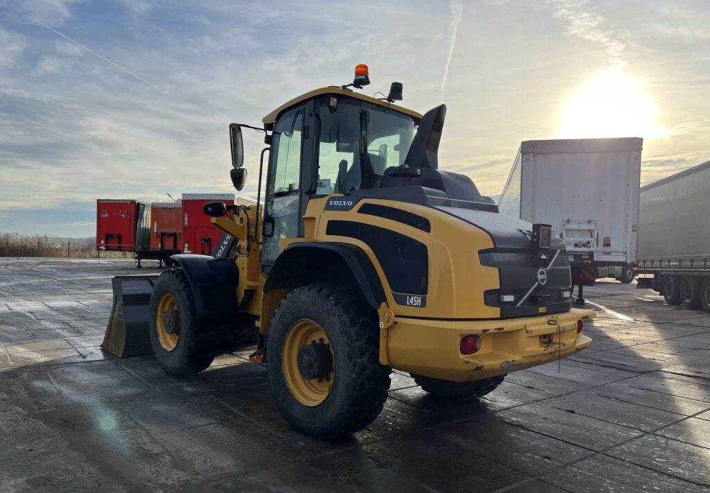 Volvo L45H - Ελαστιχοφόρος φορτωτής: φωτογραφία 2 Volvo L45H - Ελαστιχοφόρος φορτωτής: φωτογραφία 2