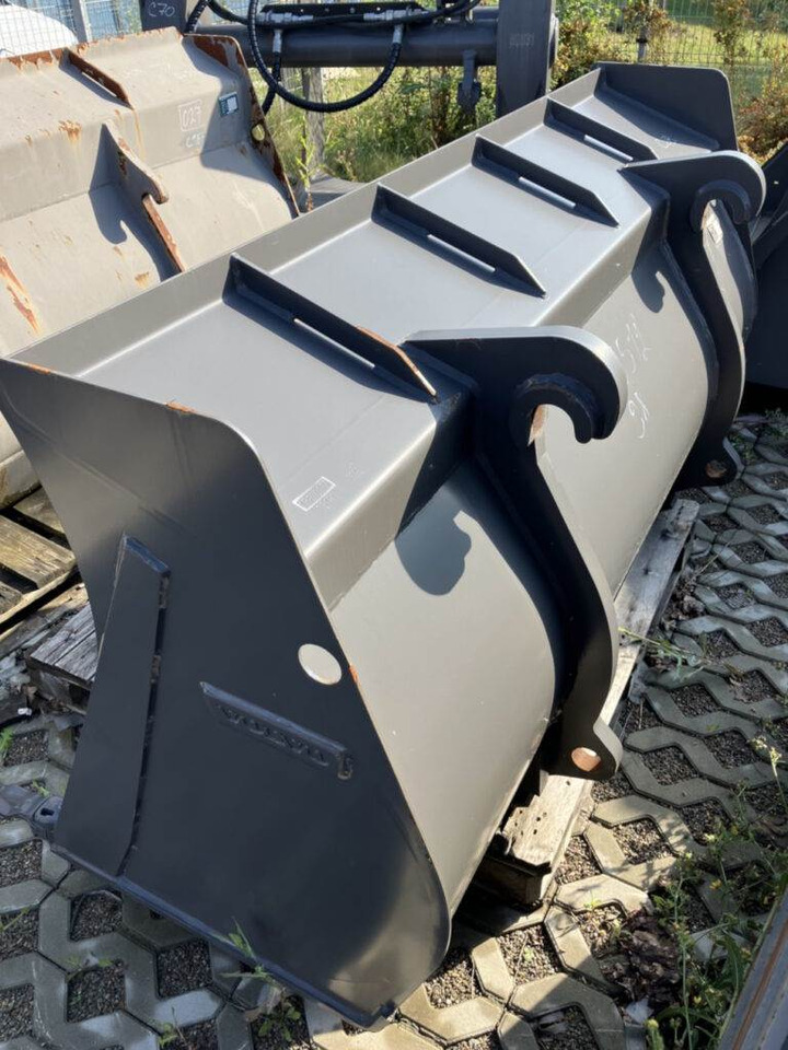 Volvo Schaufel mit Zähnen TPV - Κουβας: φωτογραφία 3 Volvo Schaufel mit Zähnen TPV - Κουβας: φωτογραφία 3