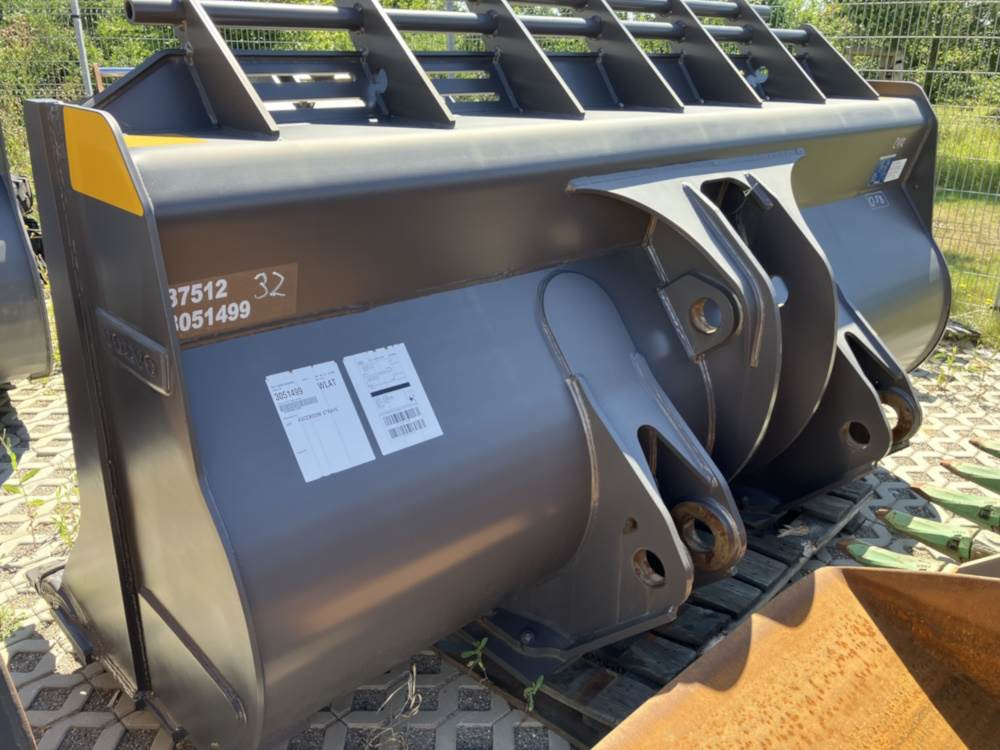 Volvo Schaufel mit Zähnen - Κουβας: φωτογραφία 2 Volvo Schaufel mit Zähnen - Κουβας: φωτογραφία 2