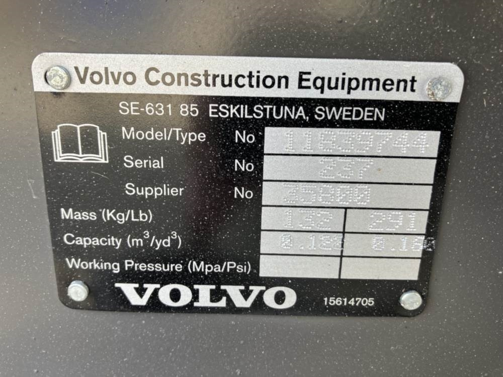 Volvo Tieflöffel mit Zähnen - Φορτωτής εκσκαφέας: φωτογραφία 3 Volvo Tieflöffel mit Zähnen - Φορτωτής εκσκαφέας: φωτογραφία 3