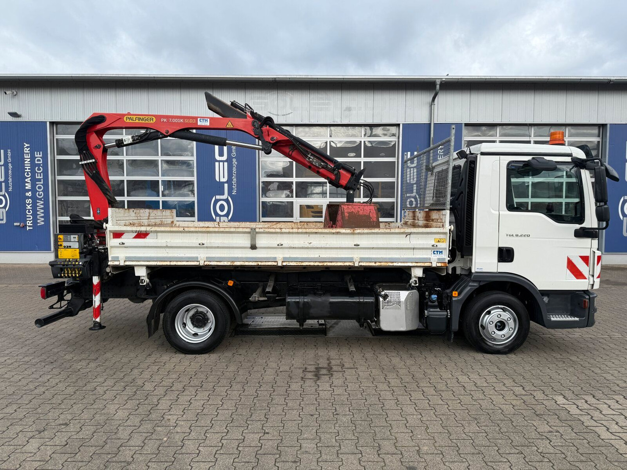 MAN TGL 8.220 4x2 Kipper Kran Palfinger 7.001-K A - Φορτηγό με γερανό, Φορτηγό ανατρεπόμενο: φωτογραφία 2 MAN TGL 8.220 4x2 Kipper Kran Palfinger 7.001-K A - Φορτηγό με γερανό, Φορτηγό ανατρεπόμενο: φωτογραφία 2