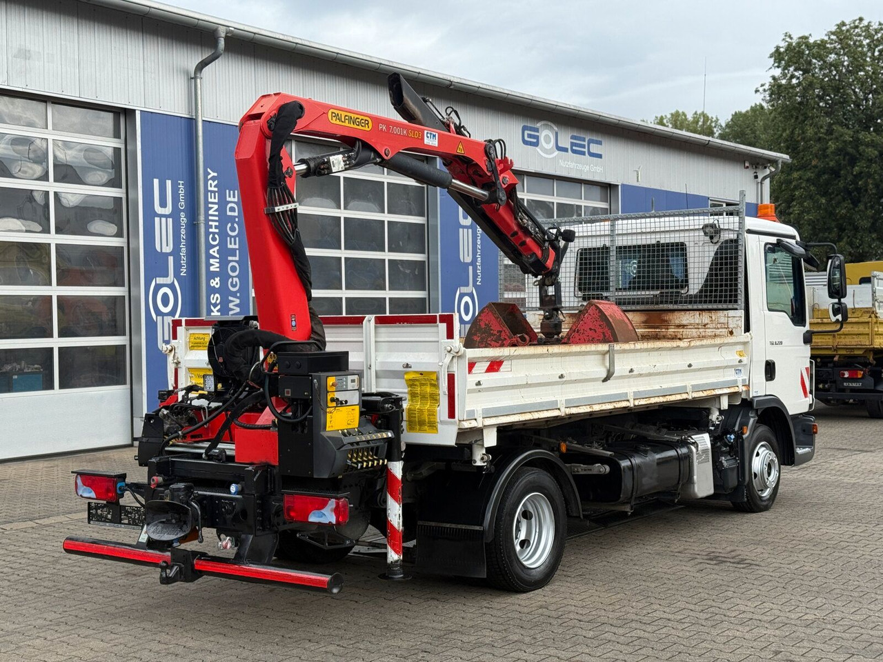 MAN TGL 8.220 4x2 Kipper Kran Palfinger 7.001-K A - Φορτηγό με γερανό, Φορτηγό ανατρεπόμενο: φωτογραφία 3 MAN TGL 8.220 4x2 Kipper Kran Palfinger 7.001-K A - Φορτηγό με γερανό, Φορτηγό ανατρεπόμενο: φωτογραφία 3