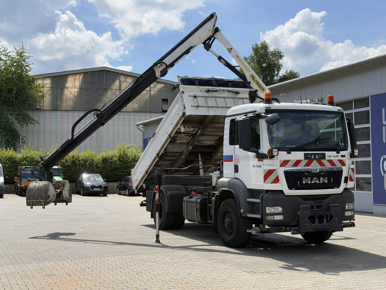 MAN TGS 18.480 4x4H Winter. Kipper Kran PALFINGER 12 - Φορτηγό ανατρεπόμενο, Φορτηγό με γερανό: φωτογραφία 2 MAN TGS 18.480 4x4H Winter. Kipper Kran PALFINGER 12 - Φορτηγό ανατρεπόμενο, Φορτηγό με γερανό: φωτογραφία 2