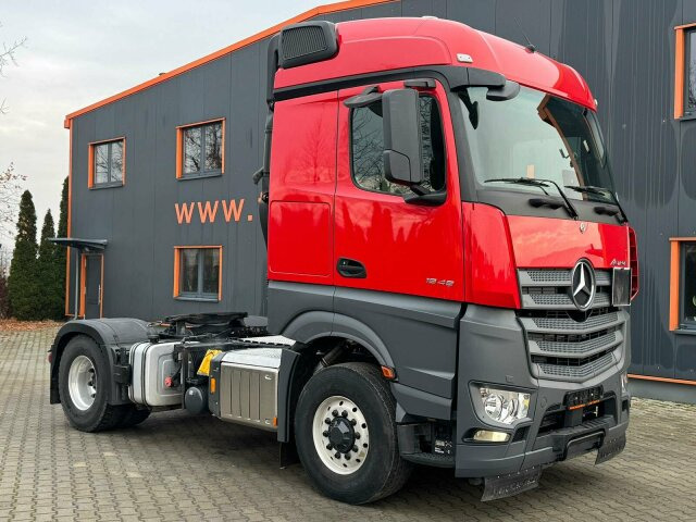 Mercedes-Benz ACTROS 1846 4x4 HAD Eur 6 Kipphydraulik Retarder - Τράκτορας: φωτογραφία 1 Mercedes-Benz ACTROS 1846 4x4 HAD Eur 6 Kipphydraulik Retarder - Τράκτορας: φωτογραφία 1