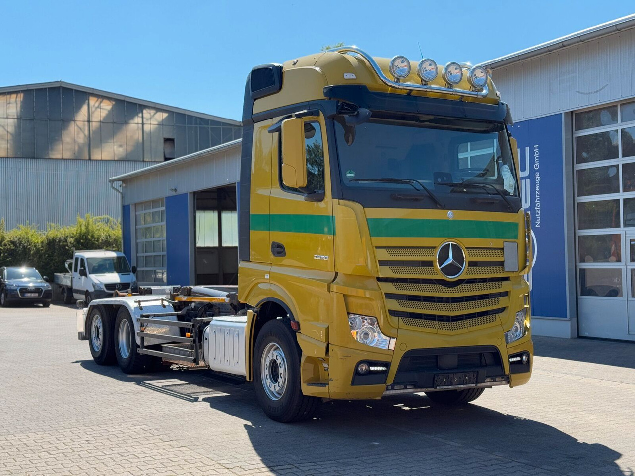 Mercedes-Benz ACTROS 2558 6x2 Abrollkipper *Lenkachse Retarder - Φορτηγό φόρτωσης γάντζου: φωτογραφία 1 Mercedes-Benz ACTROS 2558 6x2 Abrollkipper *Lenkachse Retarder - Φορτηγό φόρτωσης γάντζου: φωτογραφία 1