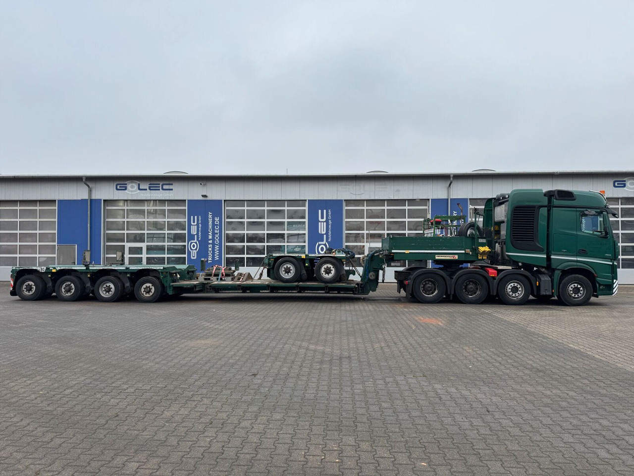 Mercedes-Benz ACTROS 4163 8x4 Schwerlast +Tieflader 4+2 *83 T - Τράκτορας: φωτογραφία 4 Mercedes-Benz ACTROS 4163 8x4 Schwerlast +Tieflader 4+2 *83 T - Τράκτορας: φωτογραφία 4