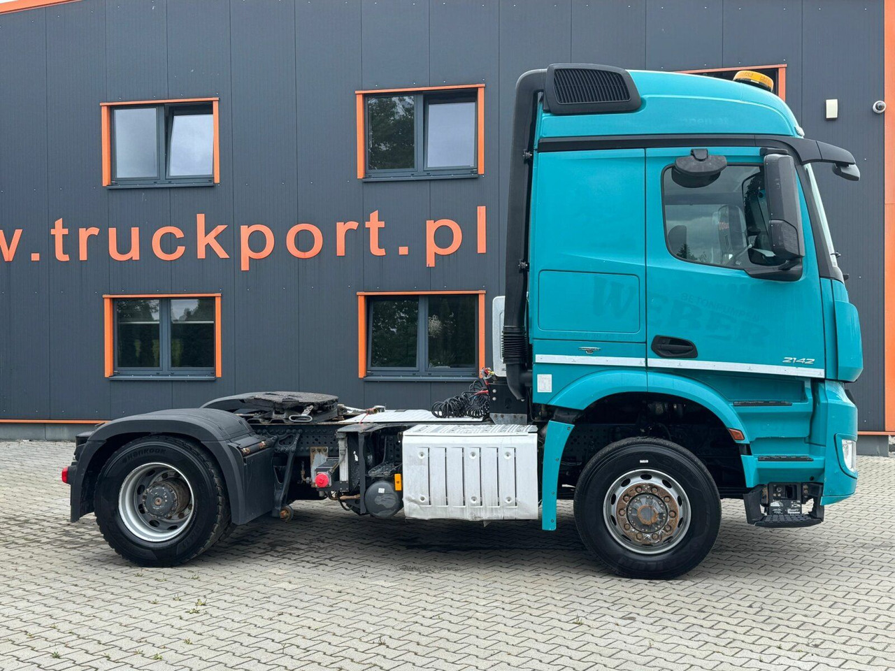 Mercedes-Benz Arocs 2142 4x4H SZM Euro 6 Kipphydraulik - Τράκτορας: φωτογραφία 4 Mercedes-Benz Arocs 2142 4x4H SZM Euro 6 Kipphydraulik - Τράκτορας: φωτογραφία 4