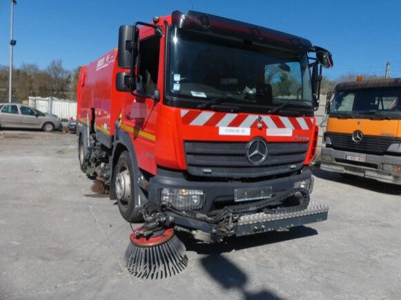 Mercedes-Benz Atego 1324 4x2 Kehrmaschine BROCK HD Anlage - Σάρωθρο δρόμων: φωτογραφία 1 Mercedes-Benz Atego 1324 4x2 Kehrmaschine BROCK HD Anlage - Σάρωθρο δρόμων: φωτογραφία 1