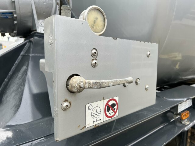 Schwing Stetter Betonmischer Auflieger 10 m³ - Μπετονιέρα επικαθήμενο: φωτογραφία 4 Schwing Stetter Betonmischer Auflieger 10 m³ - Μπετονιέρα επικαθήμενο: φωτογραφία 4