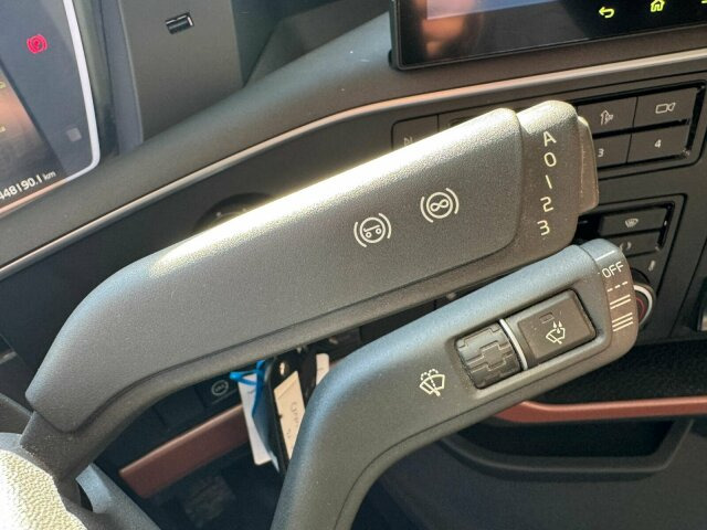 Volvo FH16 750 8X4 Holztransport Alukar TOP! - Φορτηγό ξυλείας: φωτογραφία 3 Volvo FH16 750 8X4 Holztransport Alukar TOP! - Φορτηγό ξυλείας: φωτογραφία 3