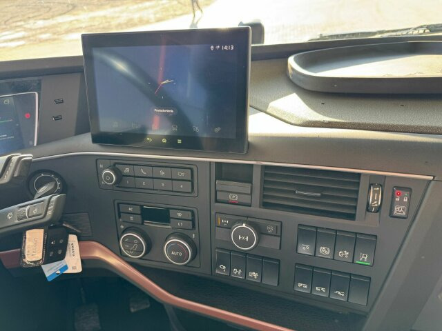 Volvo FH16 750 8X4 Holztransport Alukar TOP! - Φορτηγό ξυλείας: φωτογραφία 2 Volvo FH16 750 8X4 Holztransport Alukar TOP! - Φορτηγό ξυλείας: φωτογραφία 2