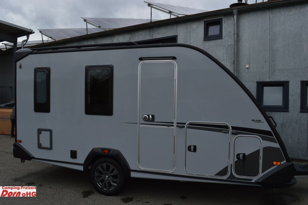 Knaus Sport&Fun 480 QL Black Selection Auflastung 1700 - Ρυμουλκούμενο τροχόσπιτο: φωτογραφία 1 Knaus Sport&Fun 480 QL Black Selection Auflastung 1700 - Ρυμουλκούμενο τροχόσπιτο: φωτογραφία 1
