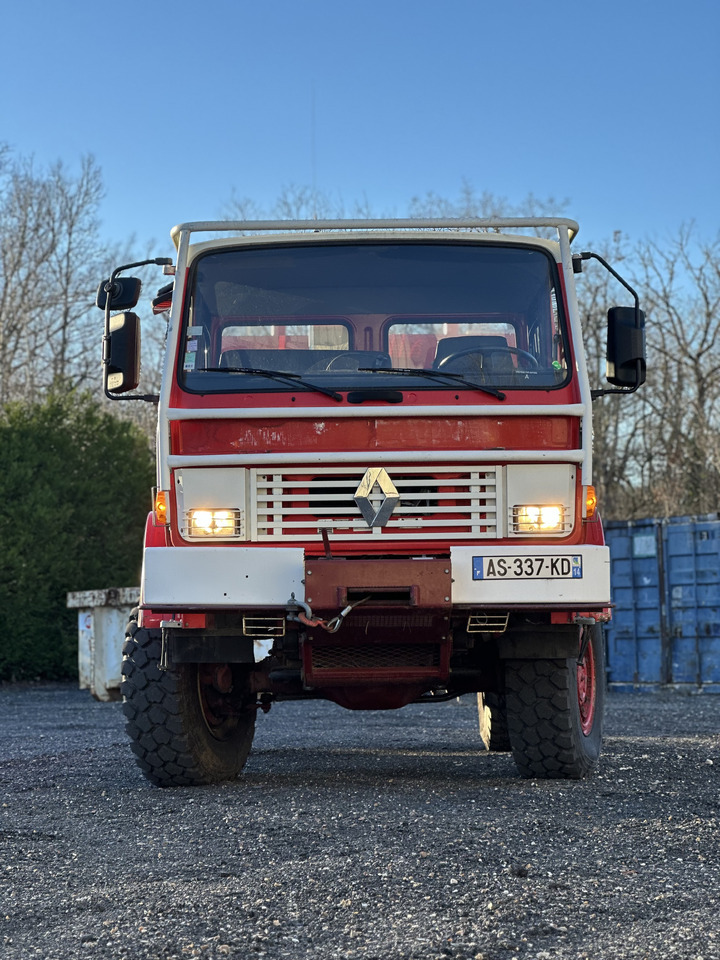 Renault M 210 - Πυροσβεστικό όχημα: φωτογραφία 1 Renault M 210 - Πυροσβεστικό όχημα: φωτογραφία 1