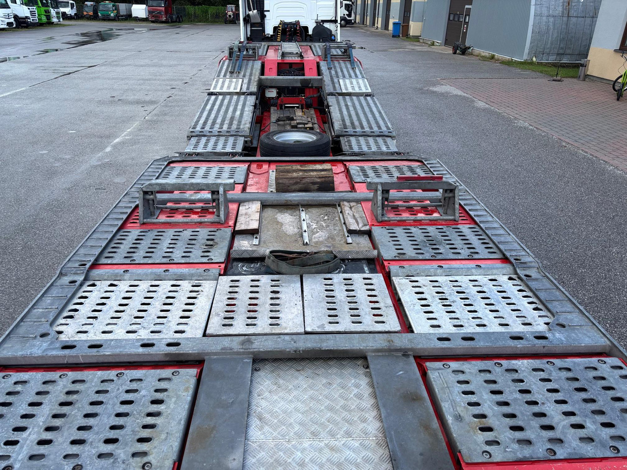 KÄSSBOHRER - Επικαθήμενο αυτοκινητάμαξα: φωτογραφία 4 KÄSSBOHRER - Επικαθήμενο αυτοκινητάμαξα: φωτογραφία 4