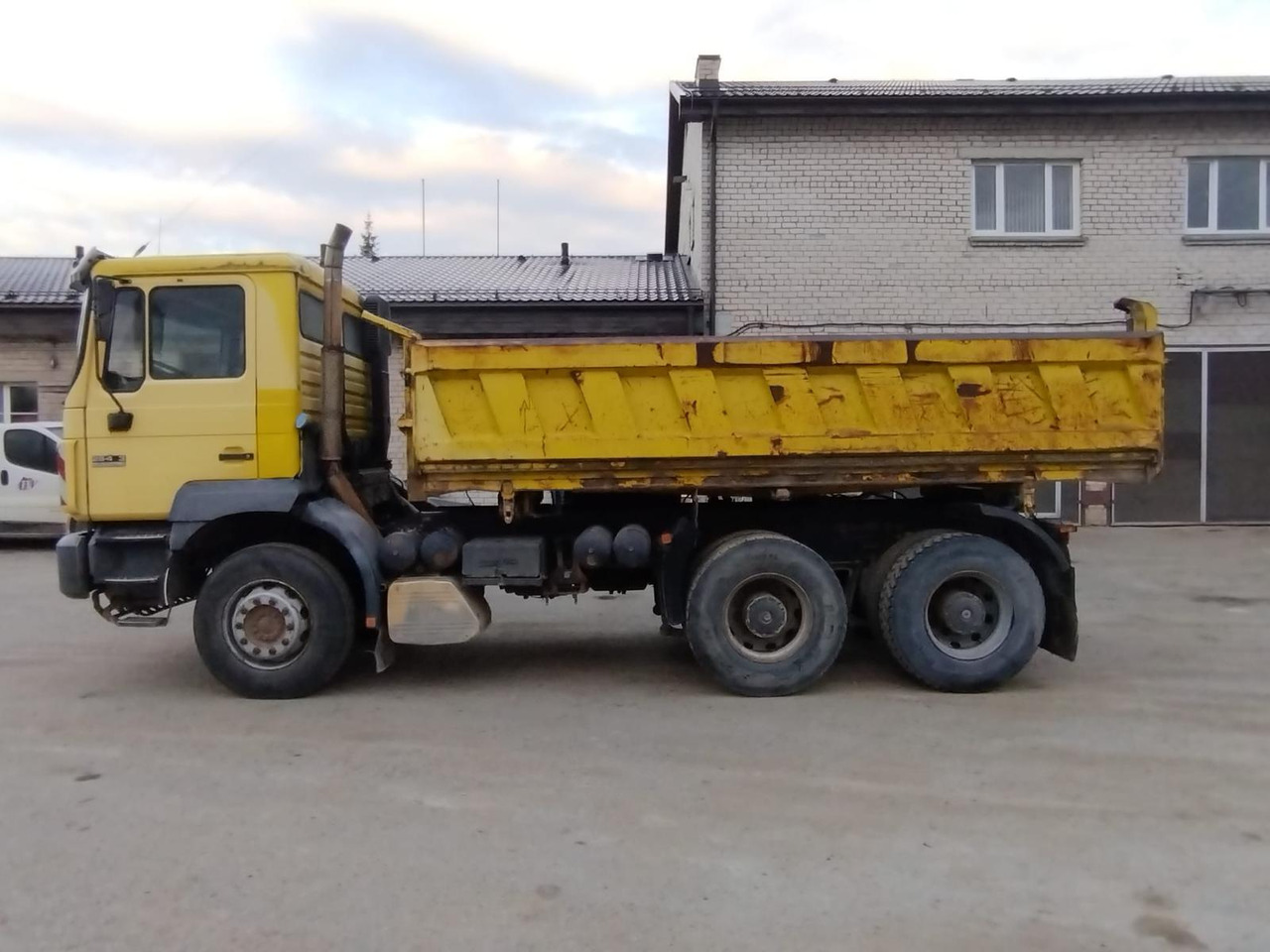 MAN 26.403 - Φορτηγό ανατρεπόμενο: φωτογραφία 5 MAN 26.403 - Φορτηγό ανατρεπόμενο: φωτογραφία 5