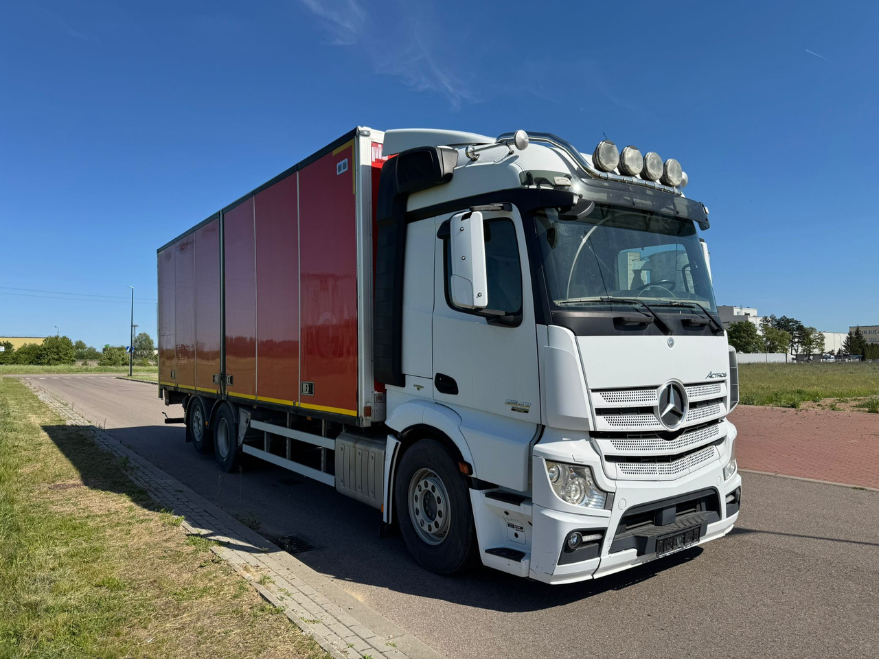 MERCEDES-BENZ ACTROS 2542 - Φορτηγό κόφα: φωτογραφία 1 MERCEDES-BENZ ACTROS 2542 - Φορτηγό κόφα: φωτογραφία 1