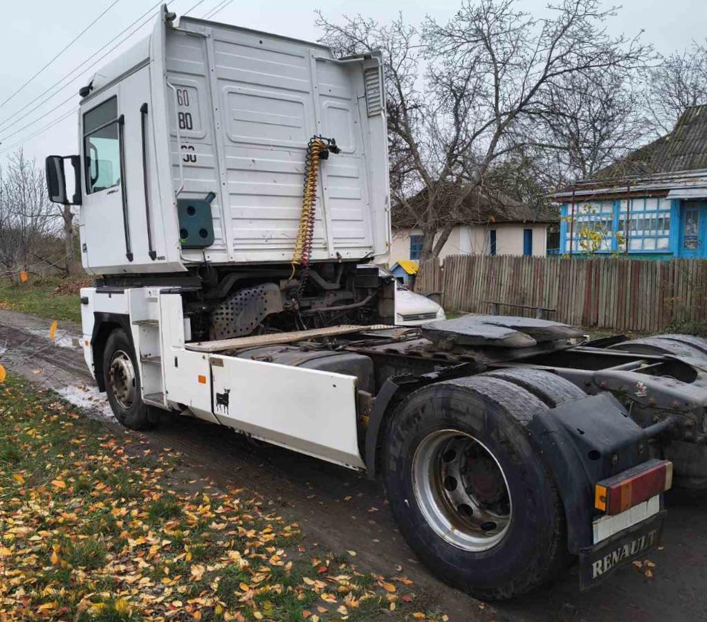 RENAULT Magnum 440 ID1482S - Τράκτορας: φωτογραφία 2 RENAULT Magnum 440 ID1482S - Τράκτορας: φωτογραφία 2