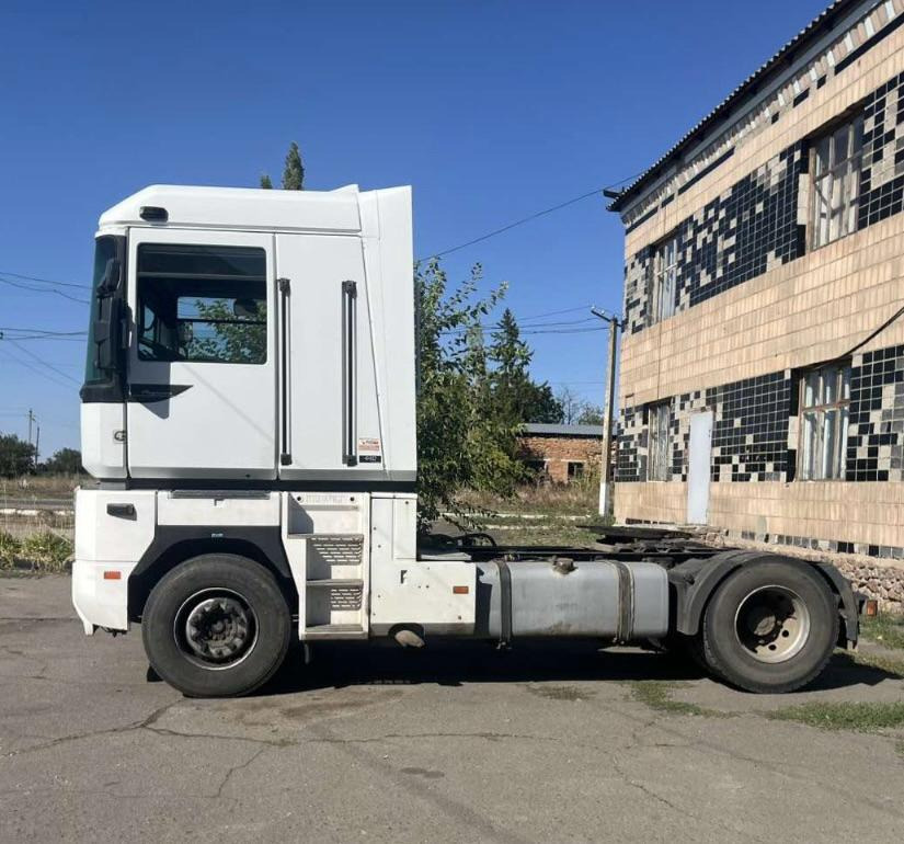 RENAULT Magnum 440 ID1576S - Τράκτορας: φωτογραφία 4 RENAULT Magnum 440 ID1576S - Τράκτορας: φωτογραφία 4