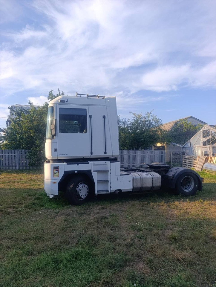 RENAULT Magnum 480 - Τράκτορας: φωτογραφία 3 RENAULT Magnum 480 - Τράκτορας: φωτογραφία 3