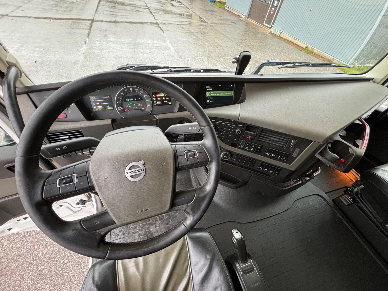 Φορτηγό ανατρεπόμενο VOLVO FH540: φωτογραφία 17