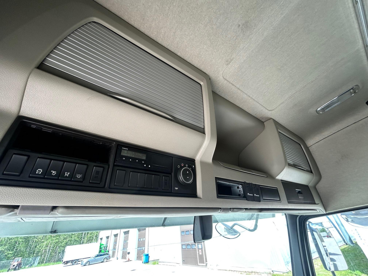 Φορτηγό σασί VOLVO FM330: φωτογραφία 14