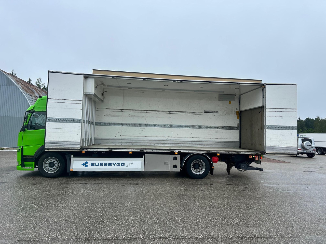 Φορτηγό κόφα VOLVO FM330: φωτογραφία 6